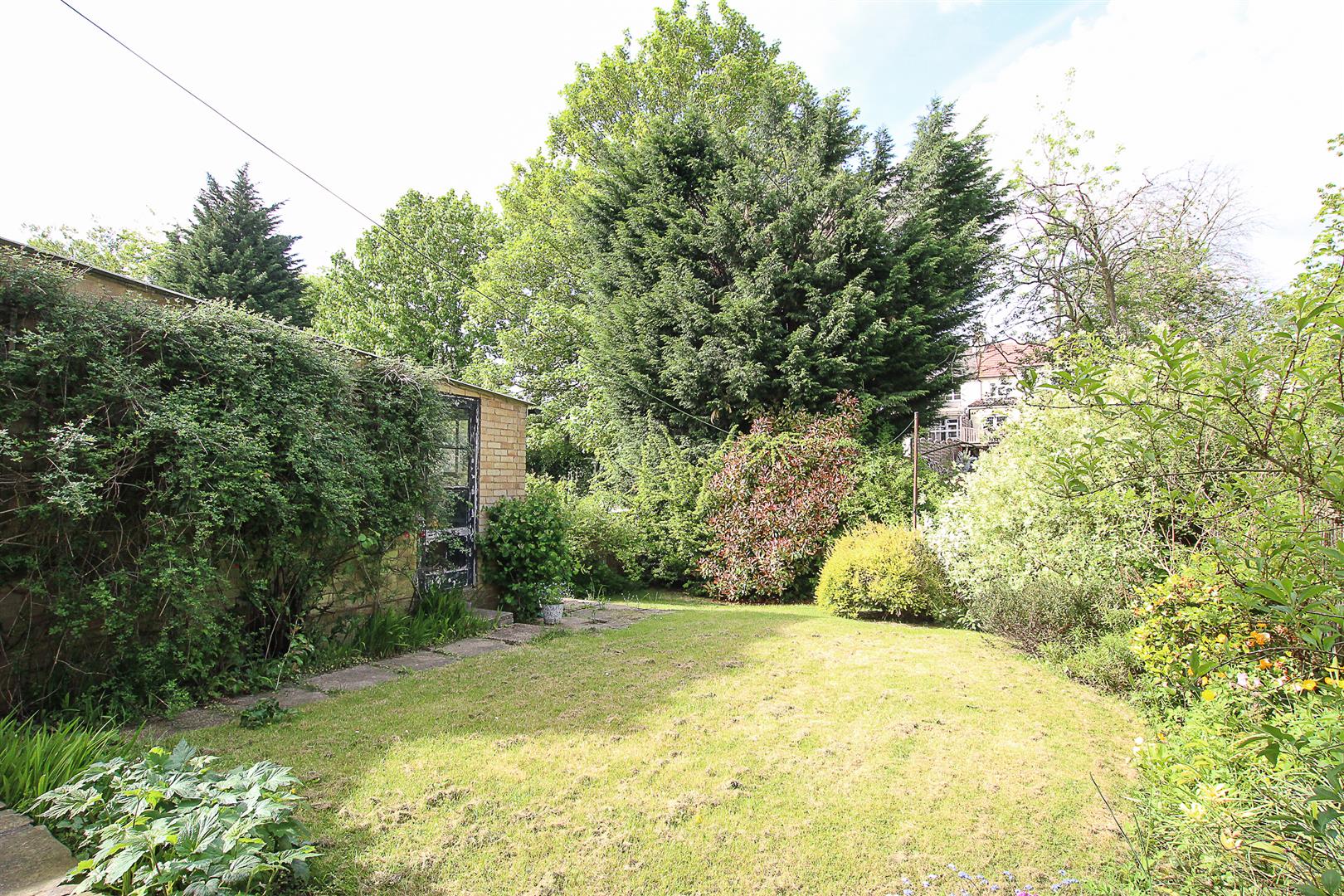 Lindsey Close, Brentwood Keith Ashton